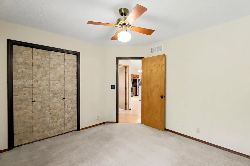 6525 E 39th Court Wichita KS 67226