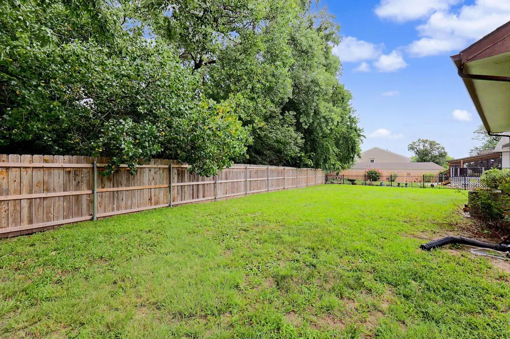 6525 E 39th Court Wichita KS 67226