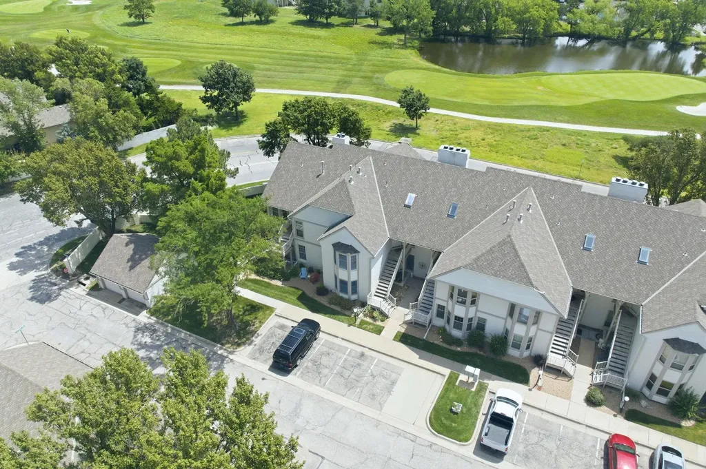 2614 N Executive Way Wichita KS 67226-1821