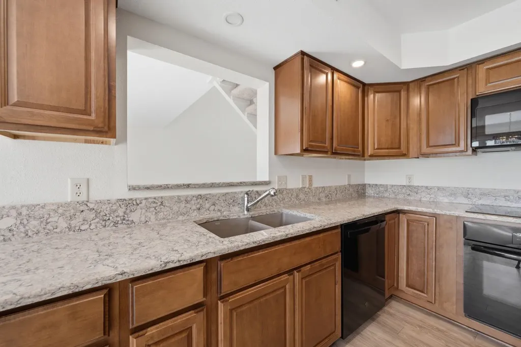 2614 N Executive Way Wichita KS 67226-1821