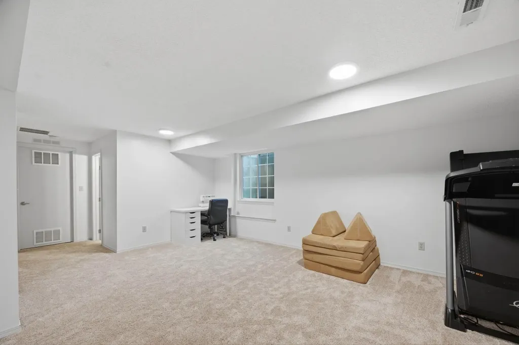 10939 W Dora Court Wichita KS 67209