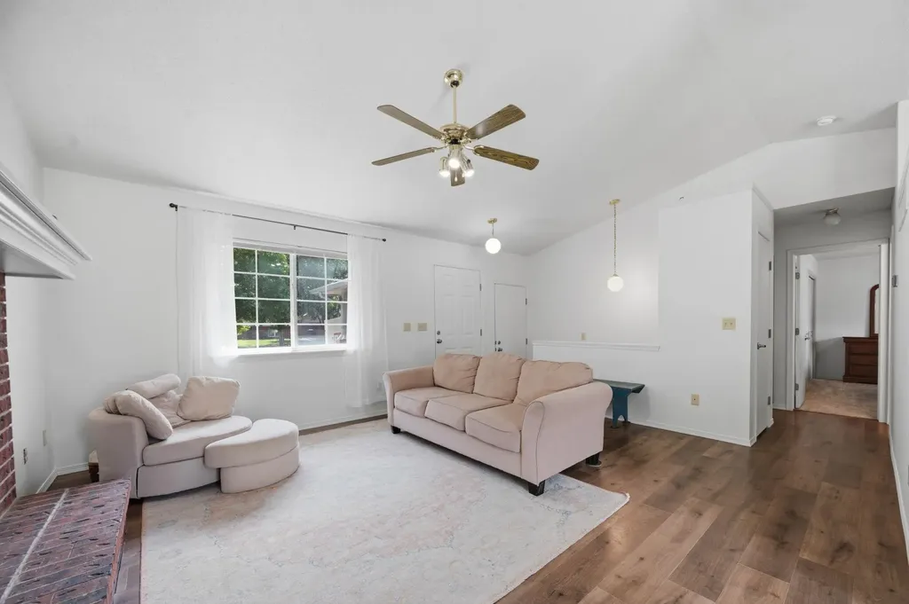 10939 W Dora Court Wichita KS 67209
