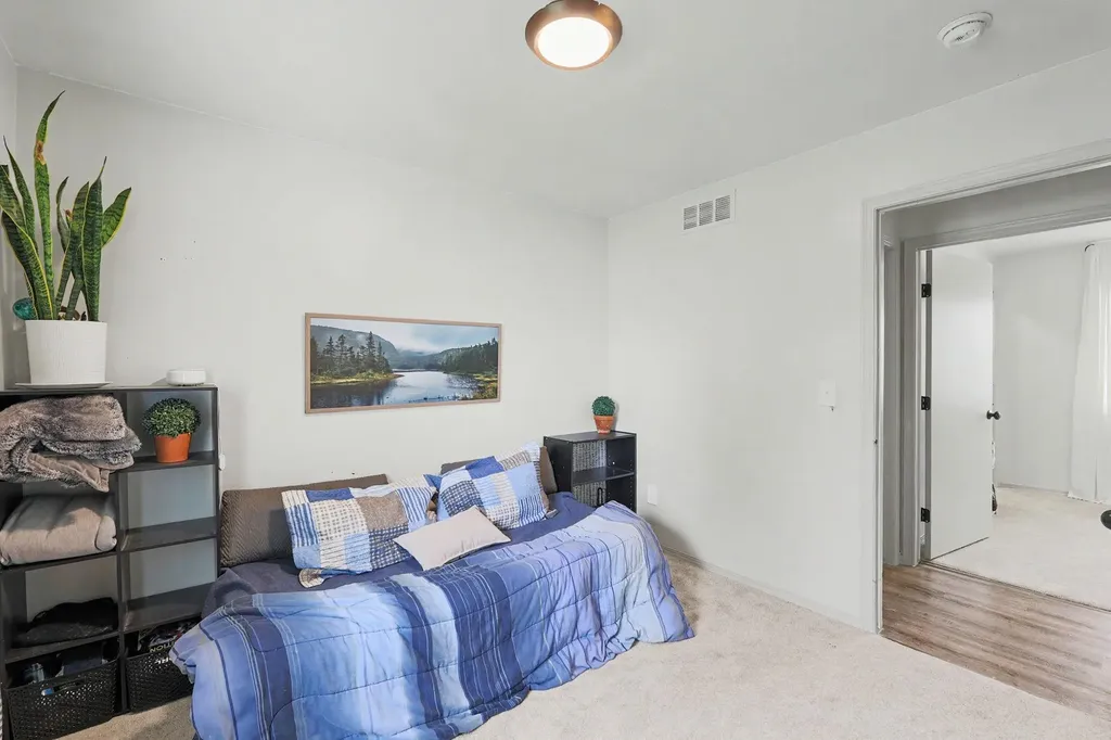 1419 E Alise Derby KS 67037