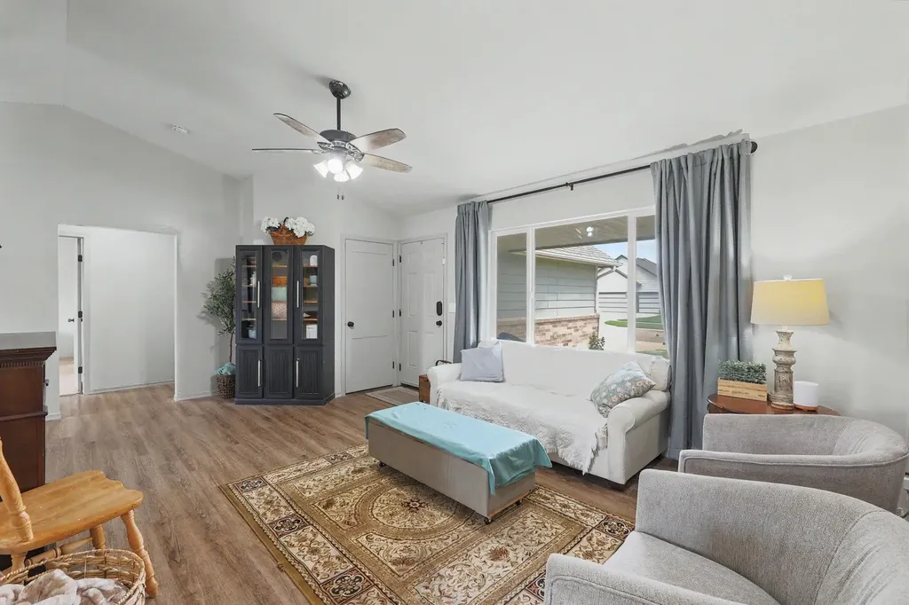 1419 E Alise Derby KS 67037