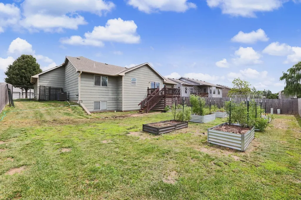 1419 E Alise Derby KS 67037