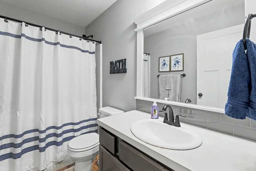 2402 E Velvet Leaf Court Andover KS 67002