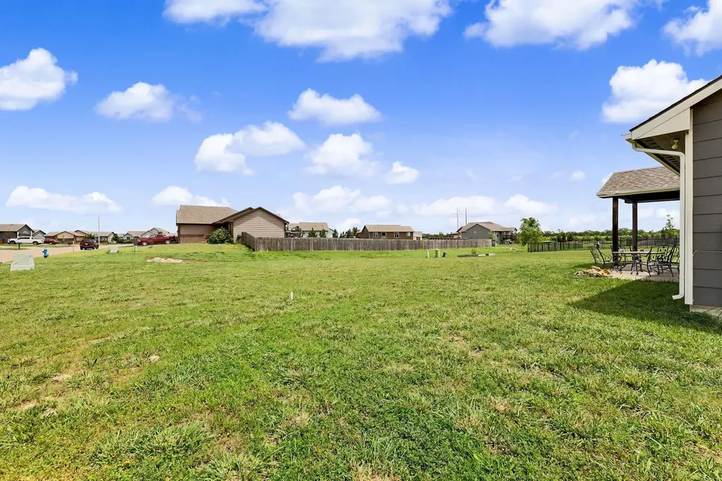 2402 E Velvet Leaf Court Andover KS 67002