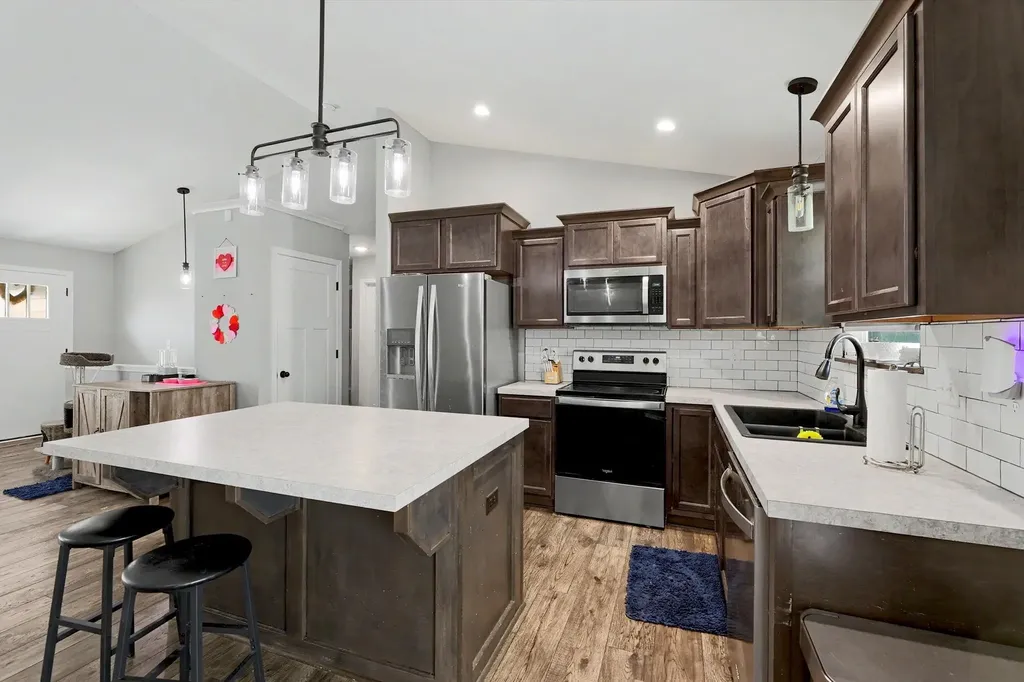2402 E Velvet Leaf Court Andover KS 67002