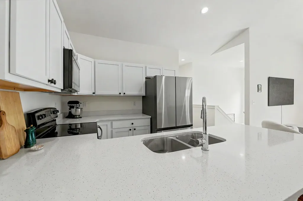5320 N Pinecrest Street Bel Aire KS 67220