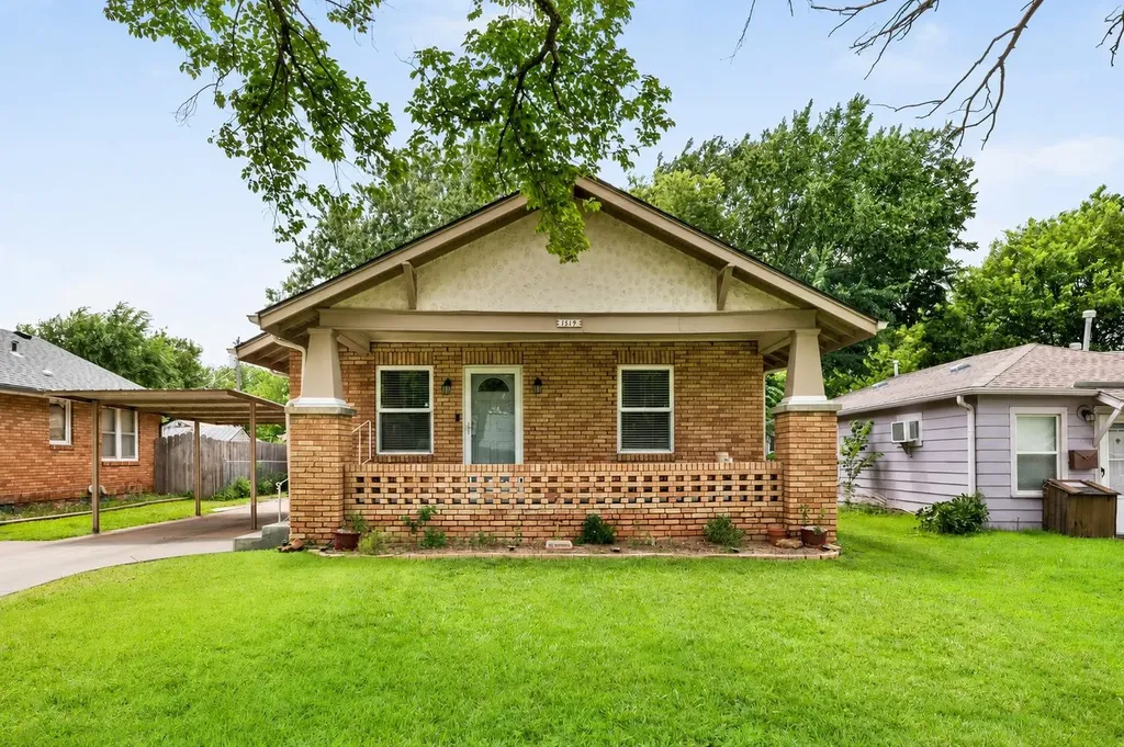 1519 S Martinson Wichita KS 67213