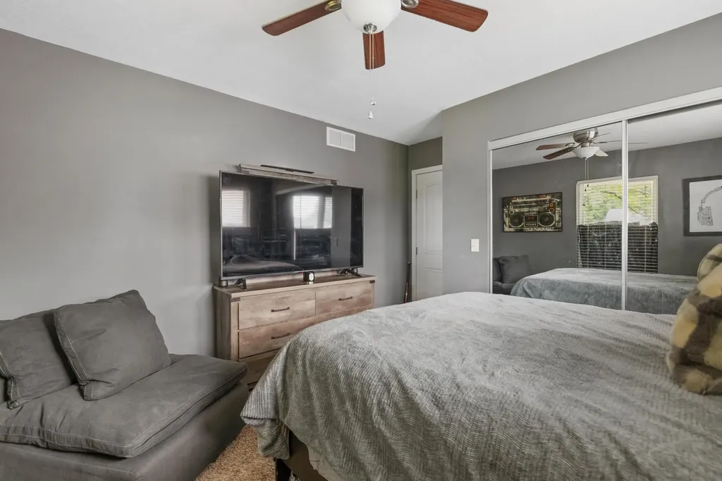 1519 S Martinson Wichita KS 67213