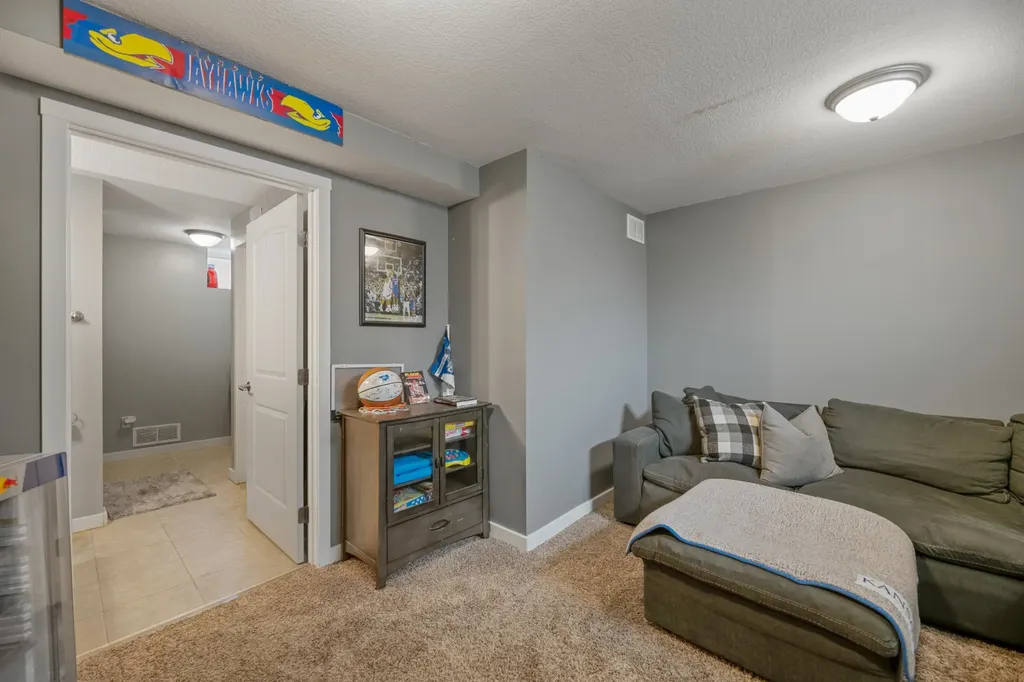 1519 S Martinson Wichita KS 67213