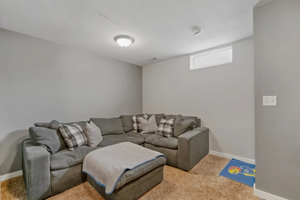 1519 S Martinson Wichita KS 67213
