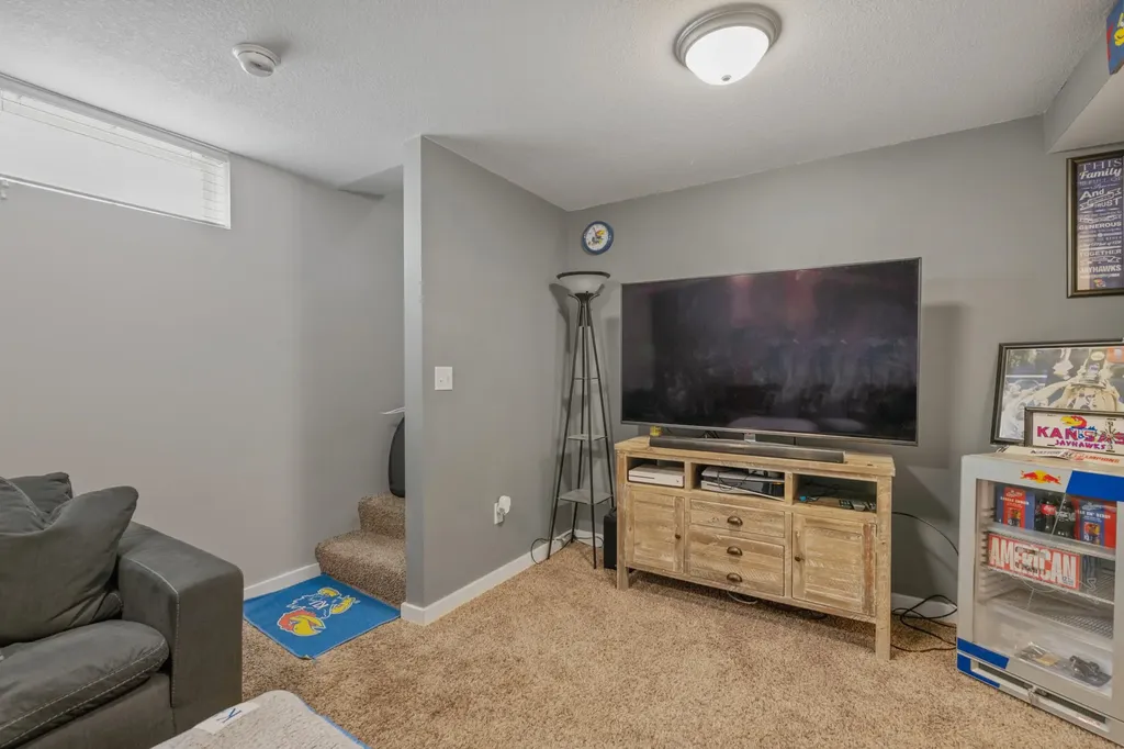 1519 S Martinson Wichita KS 67213