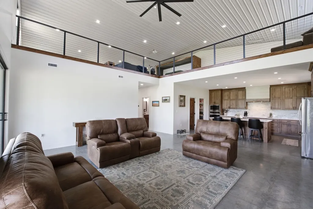 16078 E Bluff Street Cheney KS 67025