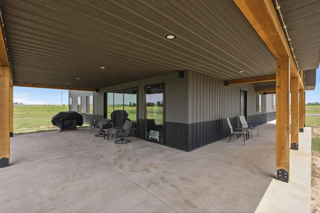 16078 E Bluff Street Cheney KS 67025