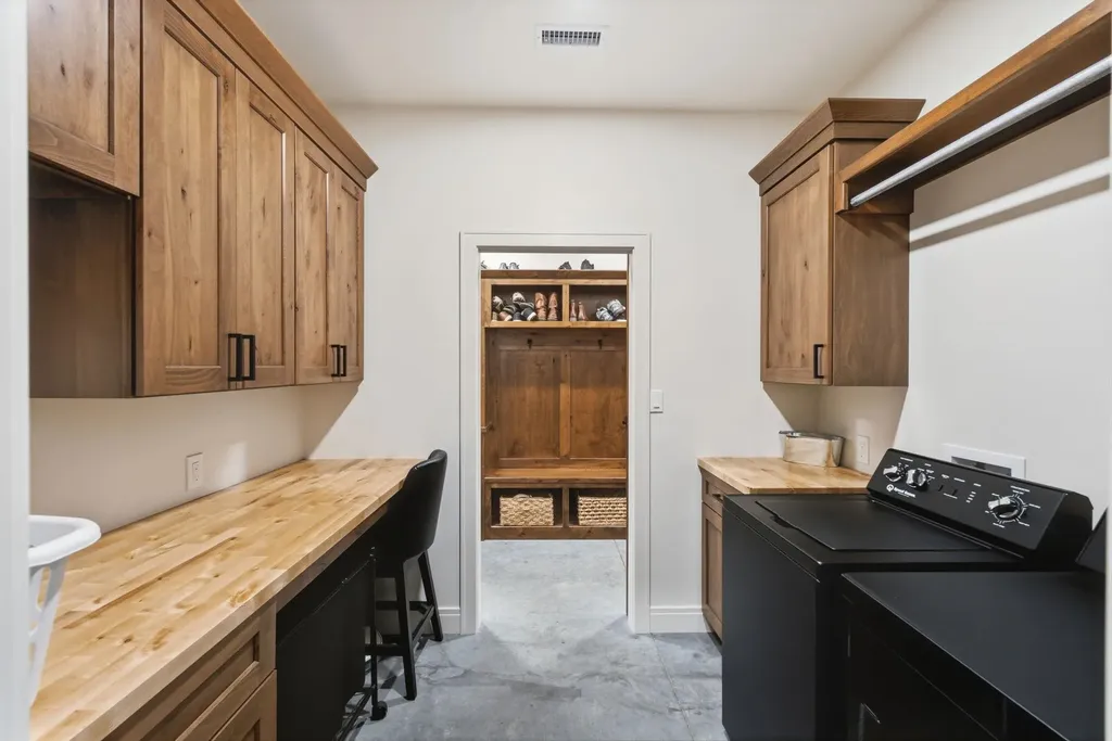 16078 E Bluff Street Cheney KS 67025