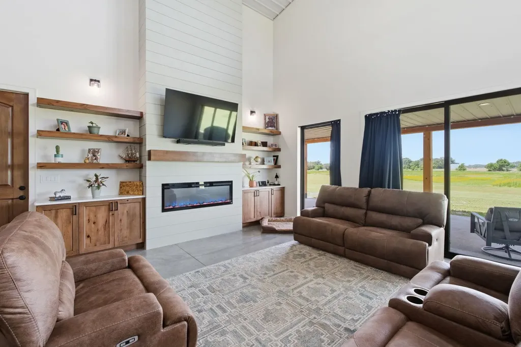 16078 E Bluff Street Cheney KS 67025