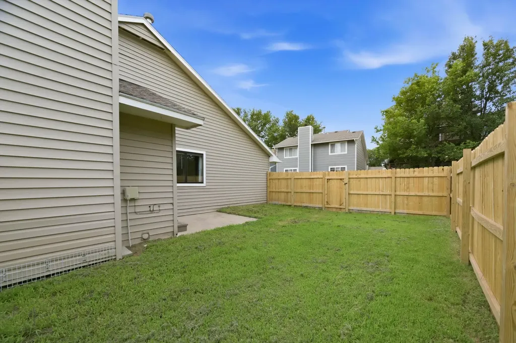 2547 S Yellowstone Court Wichita KS 67215