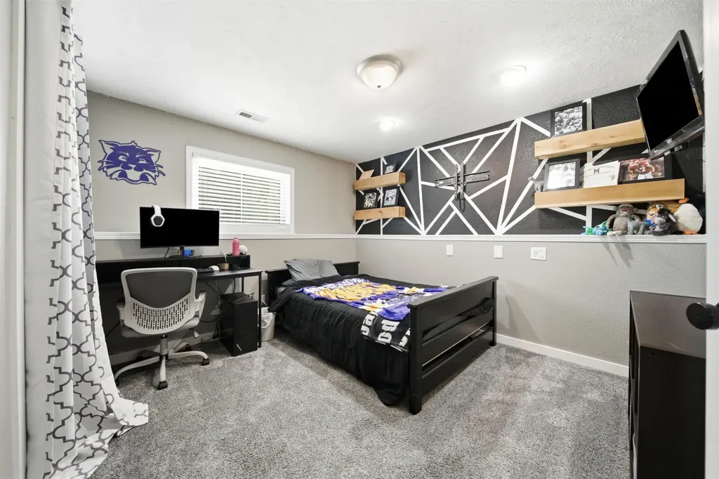 843 S Carriage Court Maize KS 67101-8909