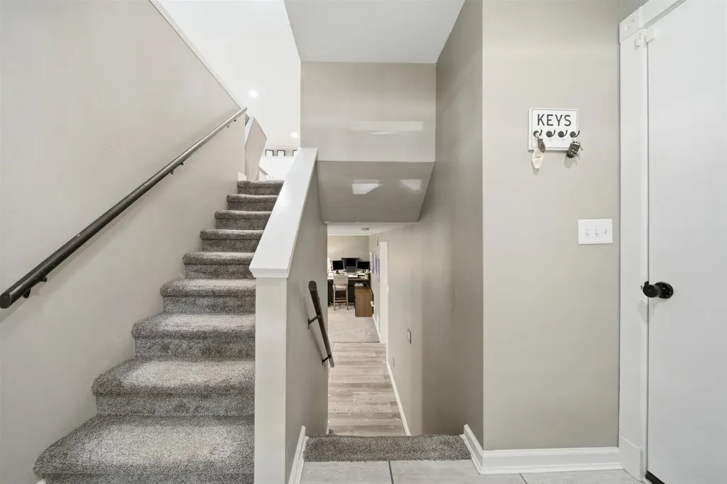 843 S Carriage Court Maize KS 67101-8909