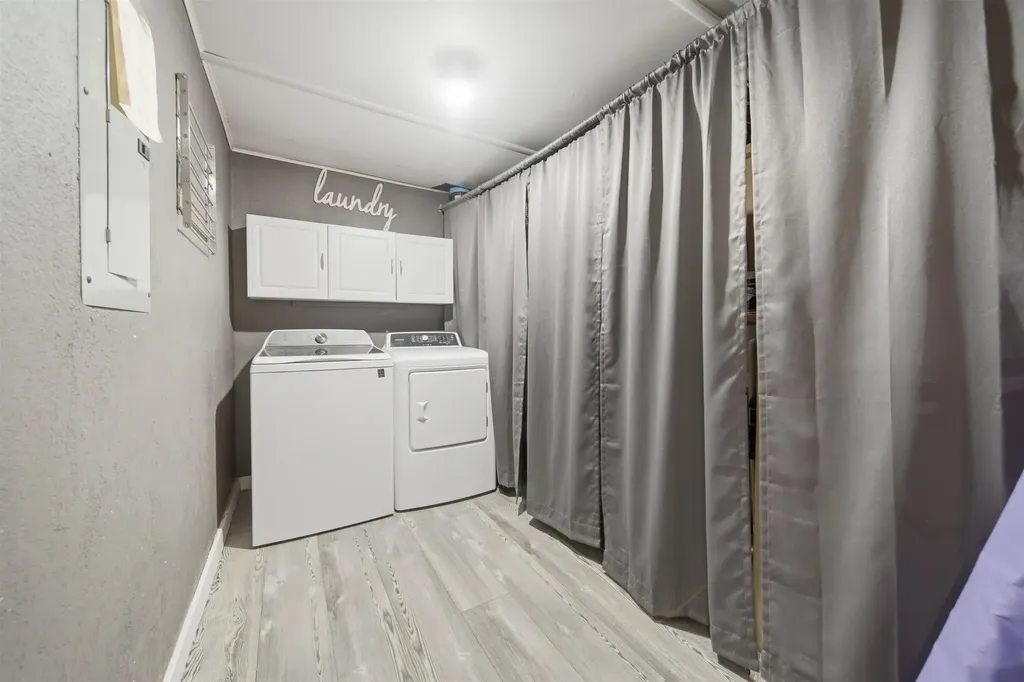 843 S Carriage Court Maize KS 67101-8909