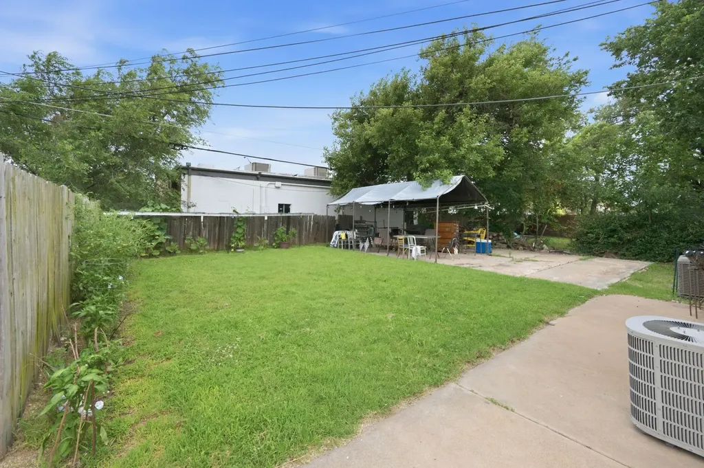 549-551 S Glendale Avenue Wichita KS 67218