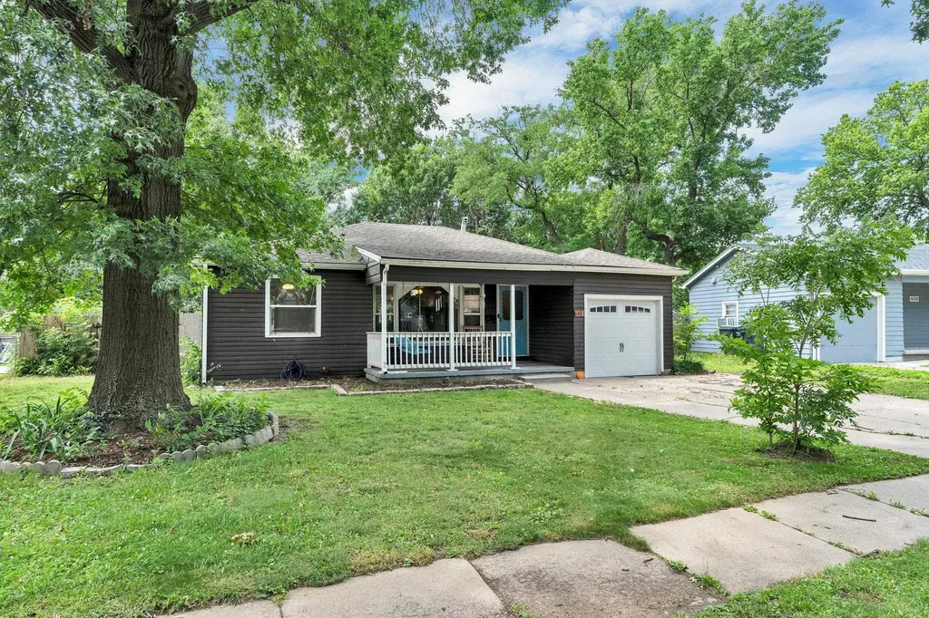 645 S Waverly Drive Wichita KS 67218