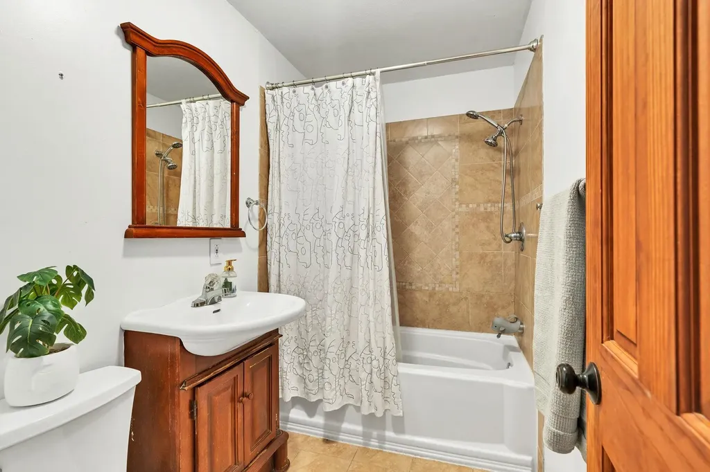 645 S Waverly Drive Wichita KS 67218
