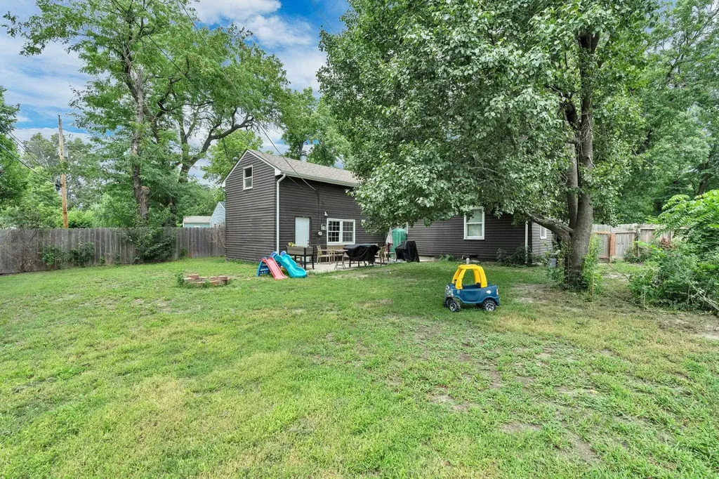 645 S Waverly Drive Wichita KS 67218