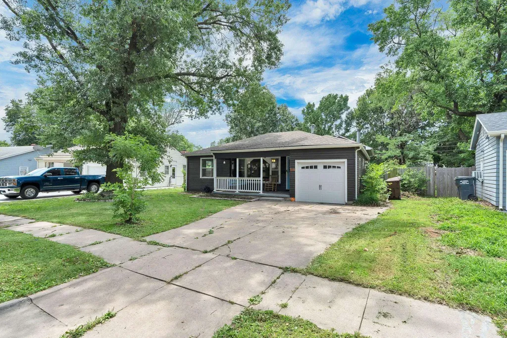 645 S Waverly Drive Wichita KS 67218