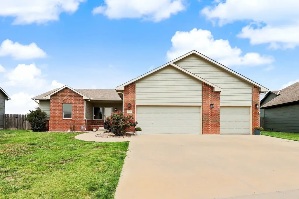 1455 N Aster Andover KS 67002