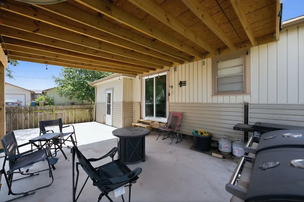410 N Kansas Street Benton KS 67017-9001