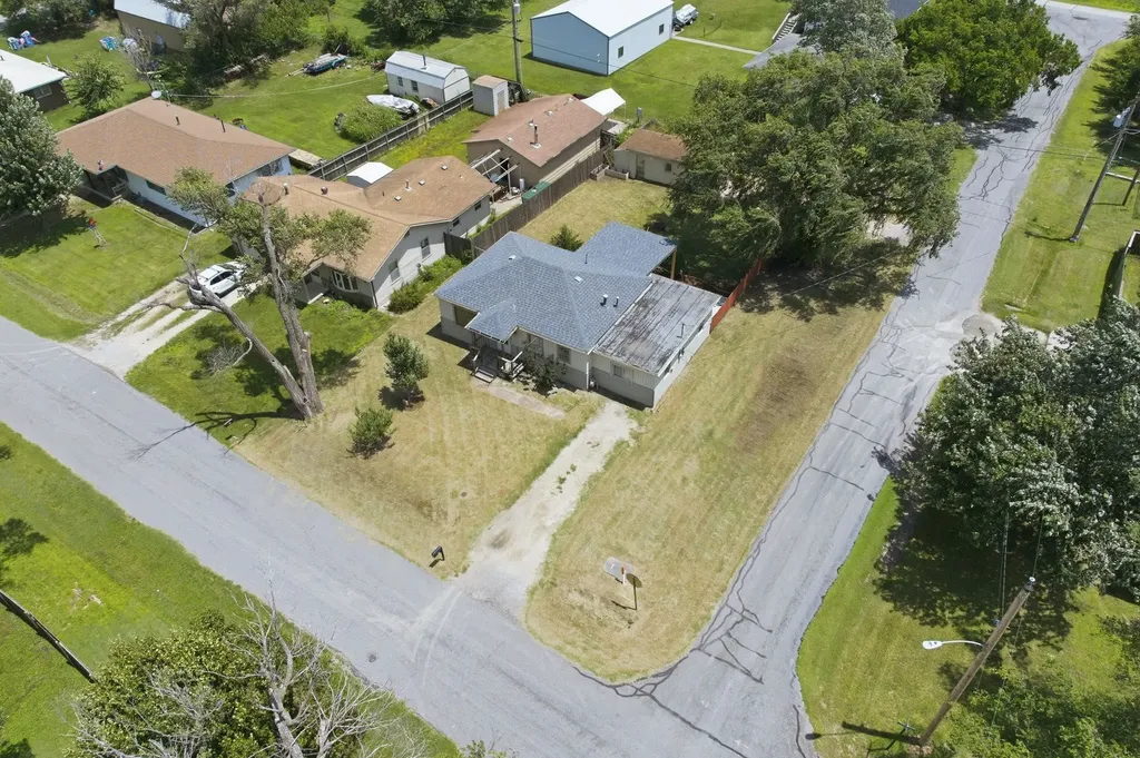 410 N Kansas Street Benton KS 67017-9001