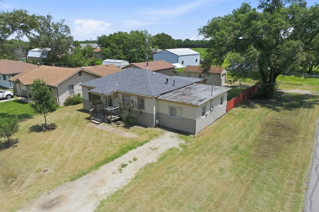 410 N Kansas Street Benton KS 67017-9001