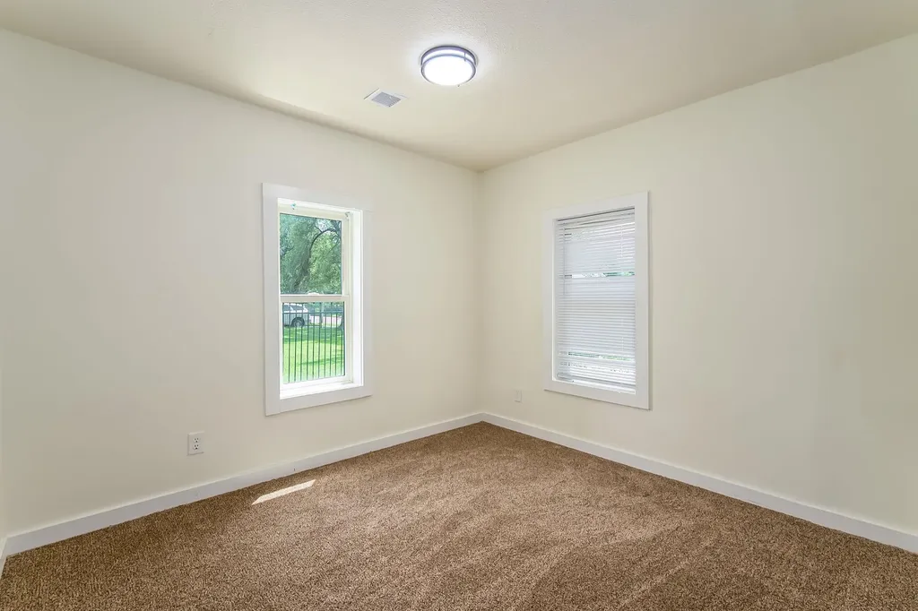 1242 N Piatt Avenue Wichita KS 67214