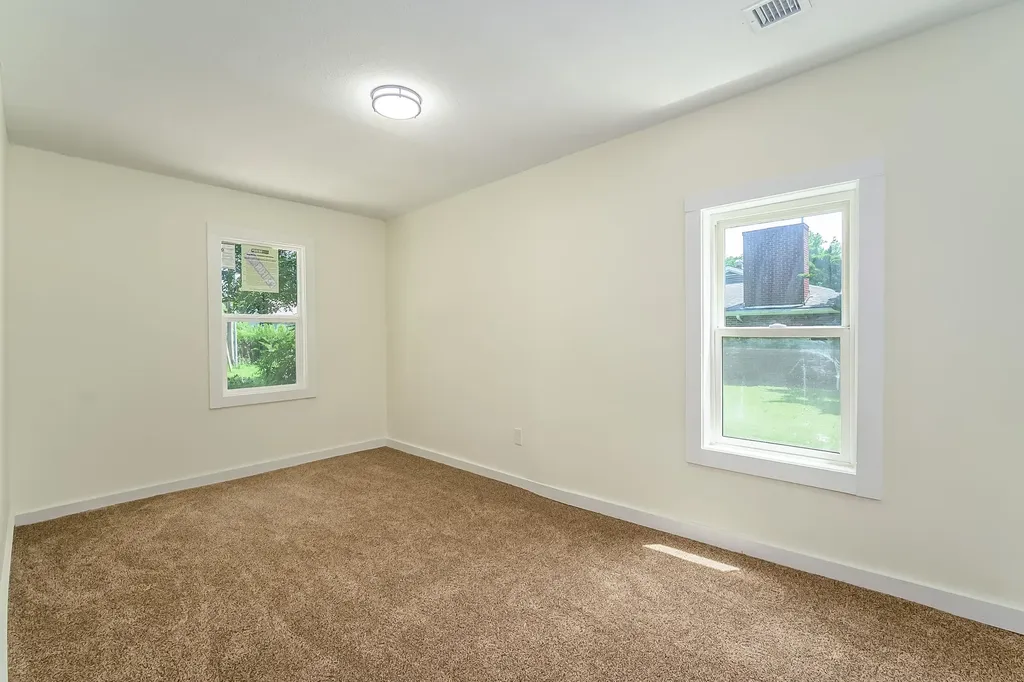 1242 N Piatt Avenue Wichita KS 67214