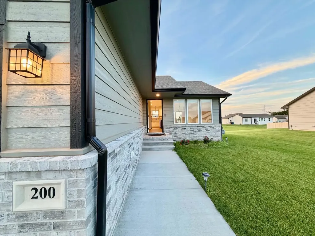 200 E Anniston Court Derby KS 67037