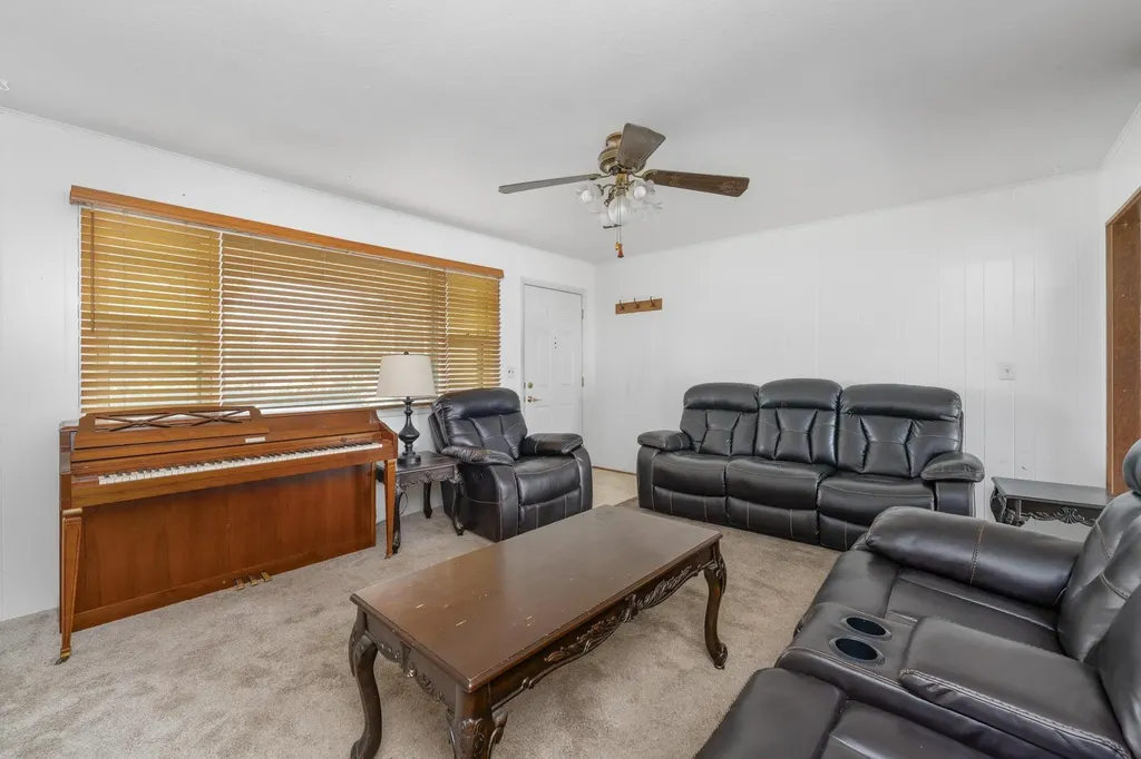 2104 S Osage Avenue Wichita KS 67213