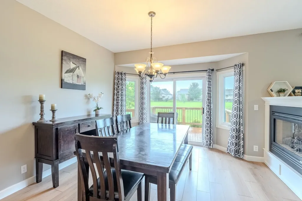933 E Lost Hills Court Derby KS 67037