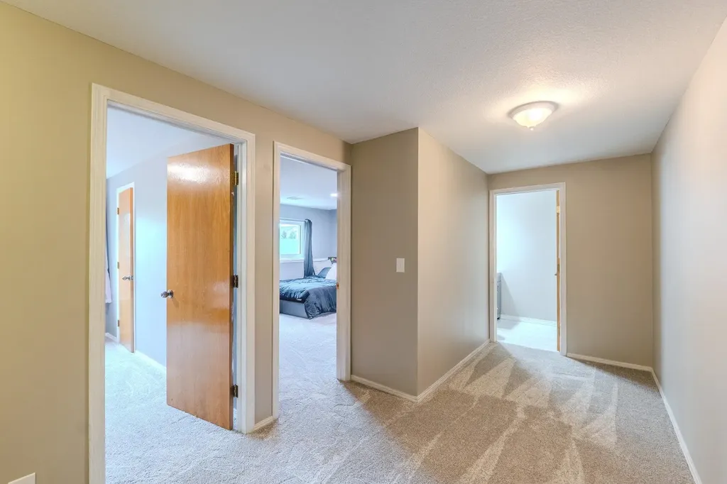 933 E Lost Hills Court Derby KS 67037