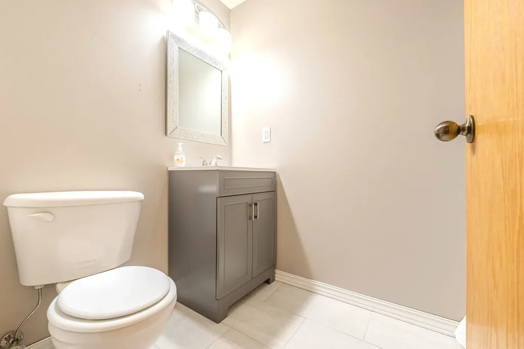 933 E Lost Hills Court Derby KS 67037