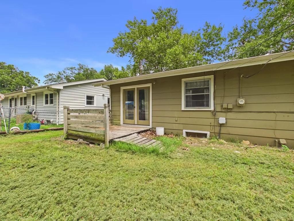 901 N Foulk Drive Belle Plaine KS 67013