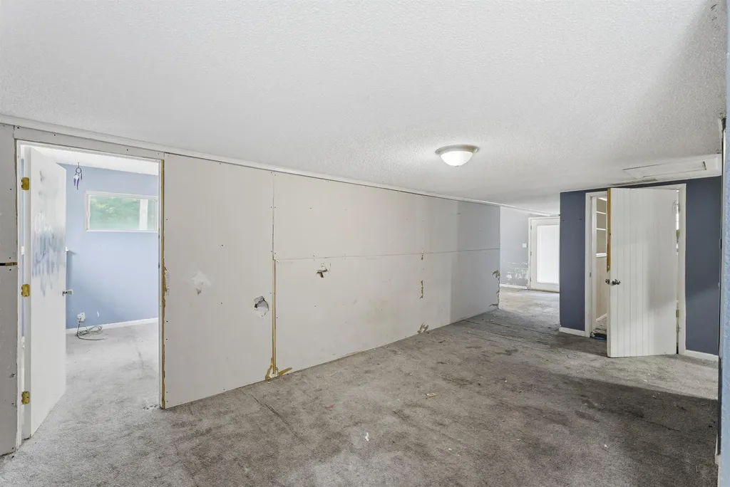 3604 E Skinner Wichita KS 67218