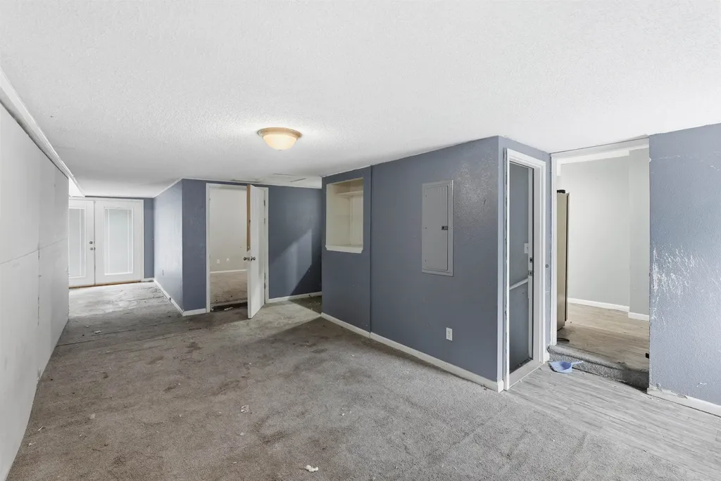 3604 E Skinner Wichita KS 67218