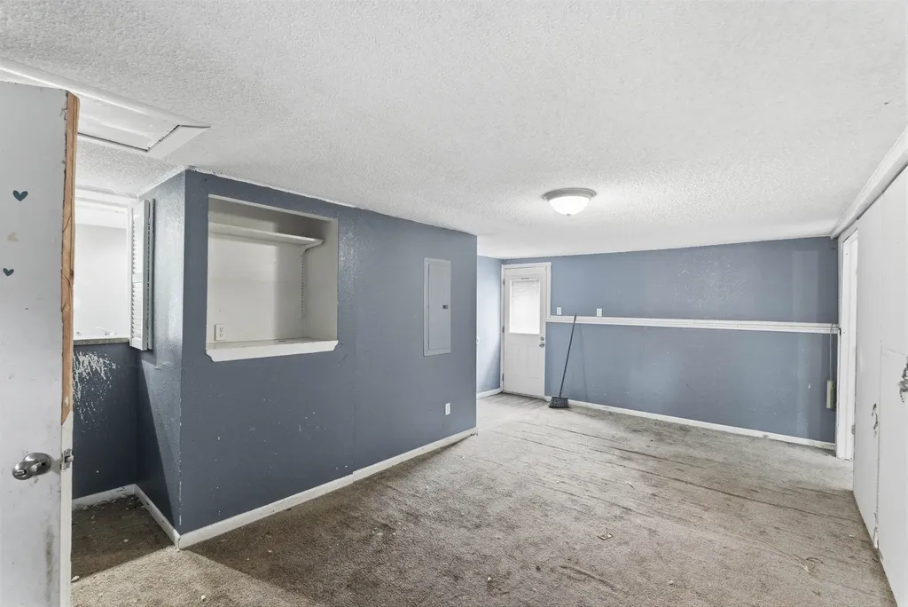 3604 E Skinner Wichita KS 67218