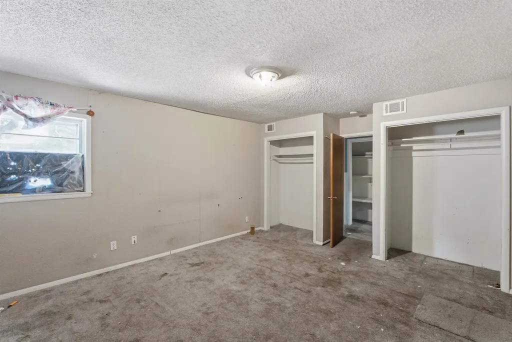 3604 E Skinner Wichita KS 67218