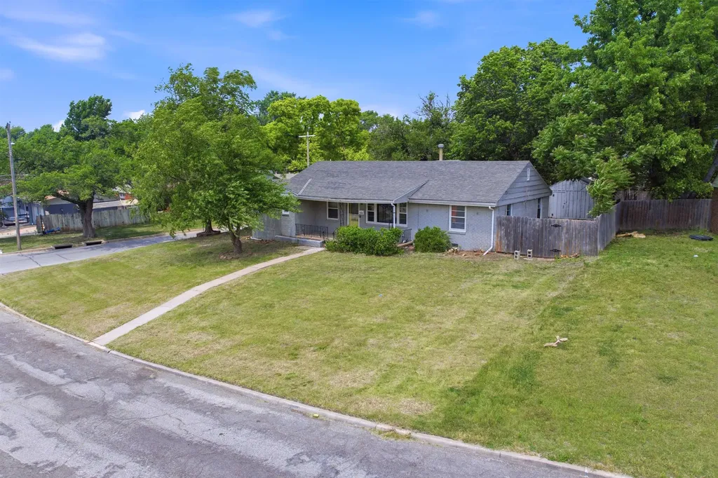 3604 E Skinner Wichita KS 67218