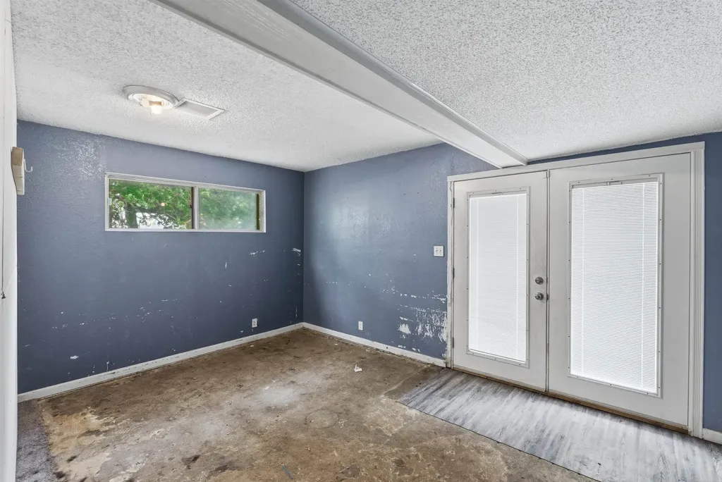 3604 E Skinner Wichita KS 67218