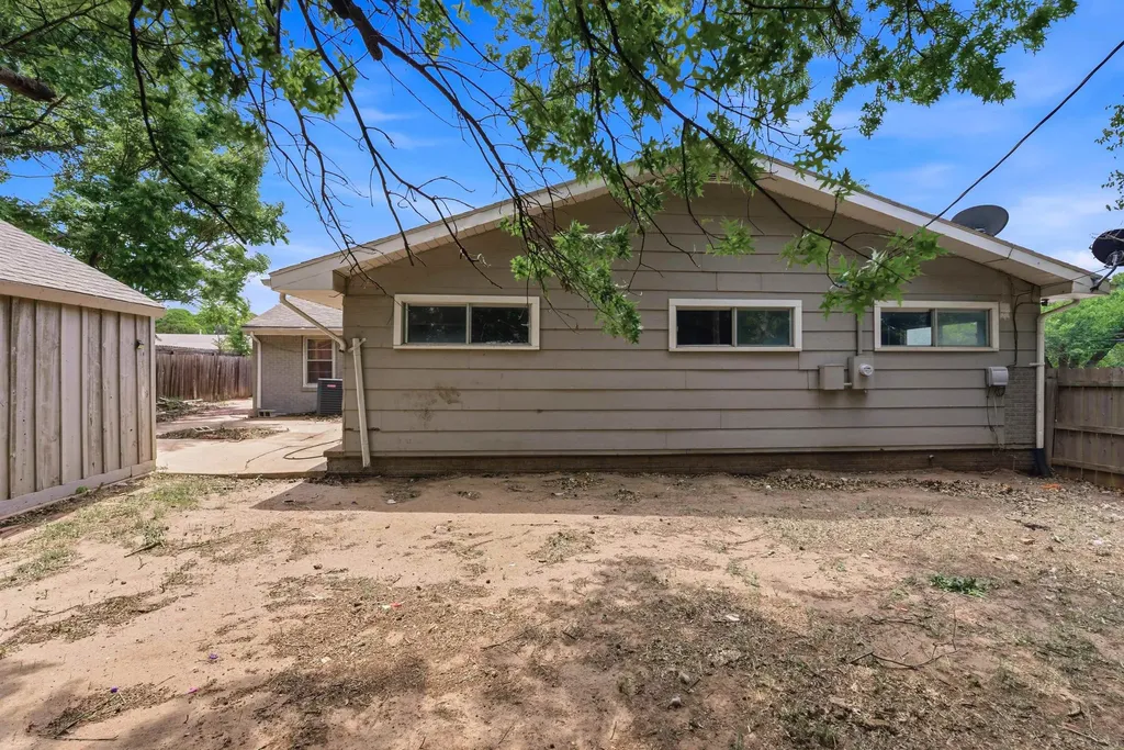 3604 E Skinner Wichita KS 67218